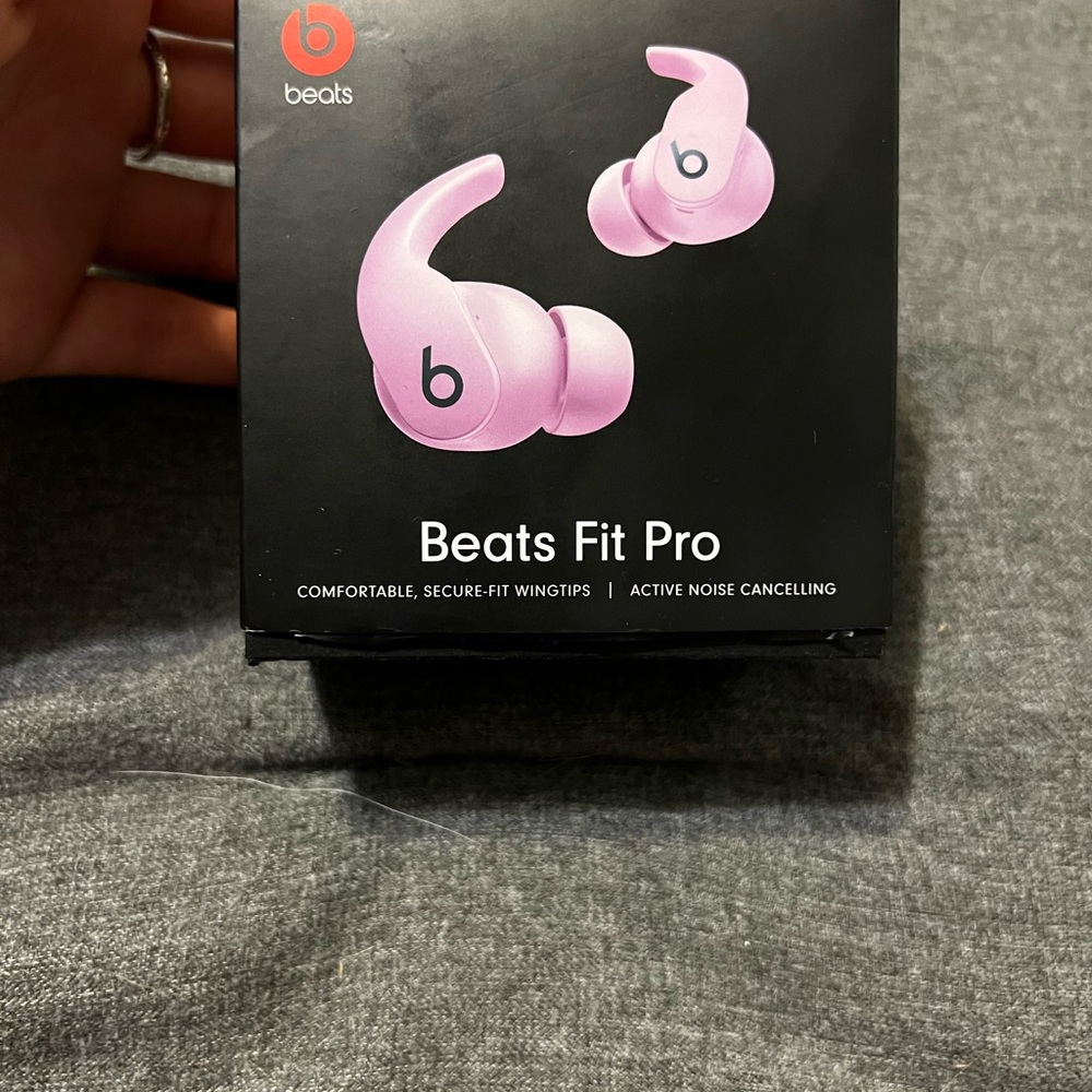 Beats fit pro